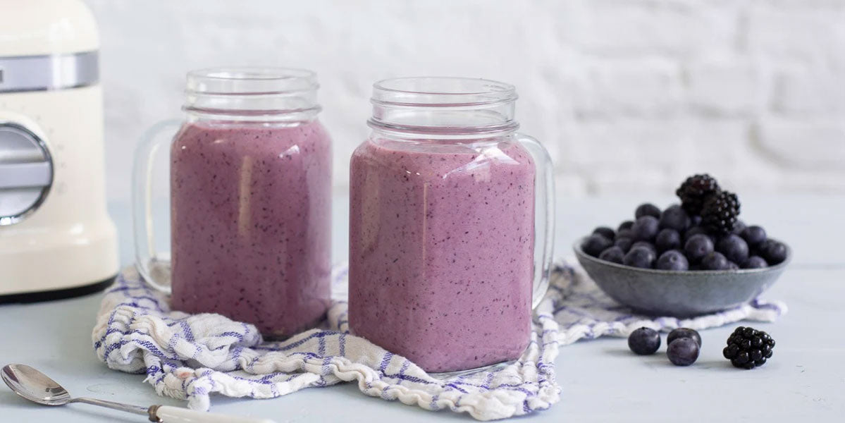 BLUEBERRY AND BLACKBERRY SMOOTHIE