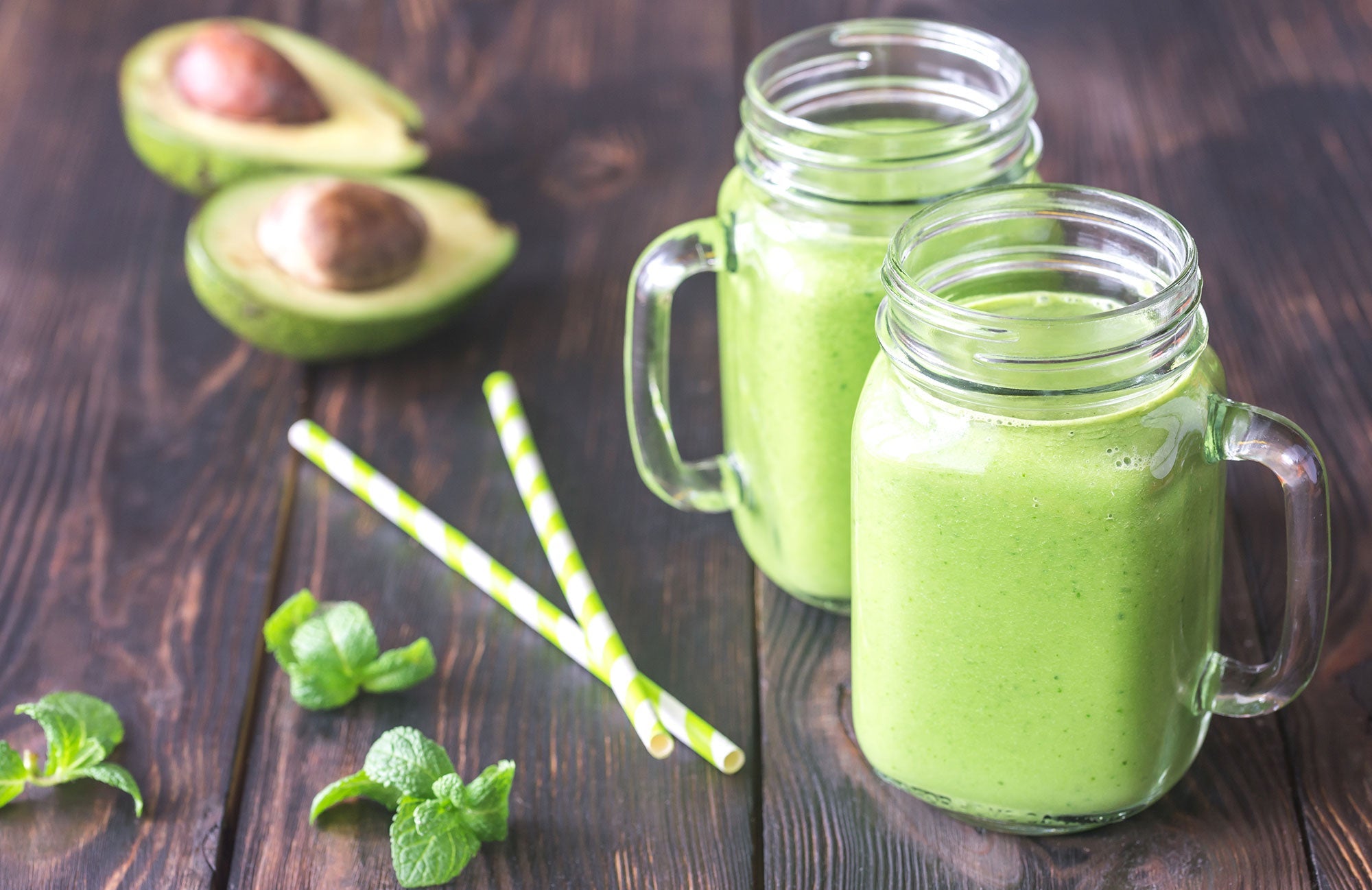 HEALTHY DETOX AVOCADO SMOOTHIE
